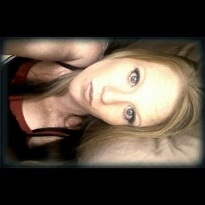 Meet your Posher, Brittney